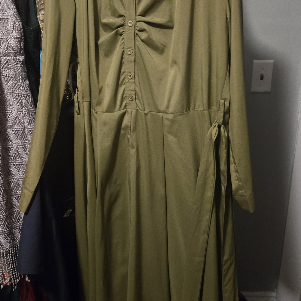 Acevog Long Sleeve Olive Dress
